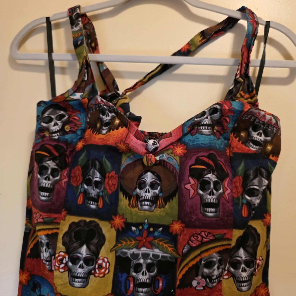British Retro Skull Wiggle Halter Dress 14 - Picture 2 of 6